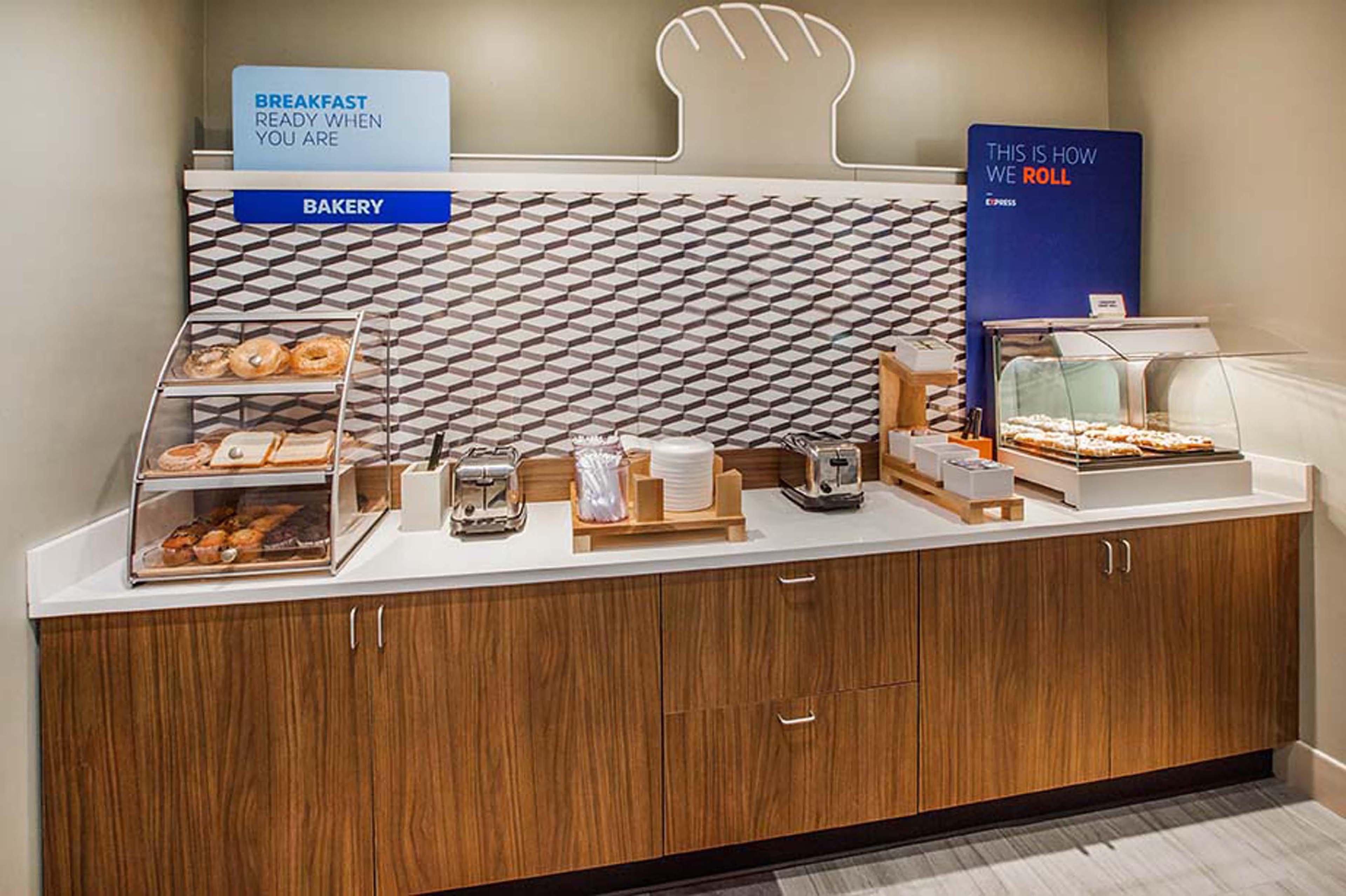 Holiday Inn Express Hotel & Suites Burleson - Fort Worth, An Ihg Hotel Екстериор снимка
